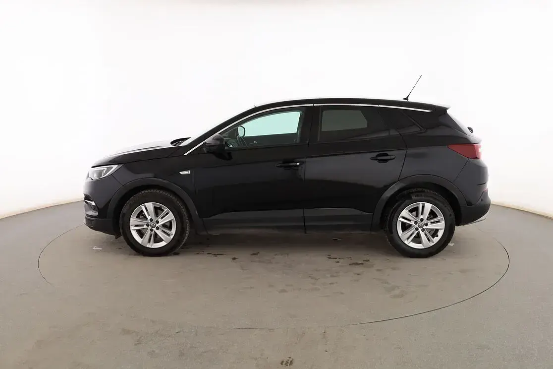 Usado Opel Grandland X Selective 130 CV (95 kW) 2019 Negro SUV