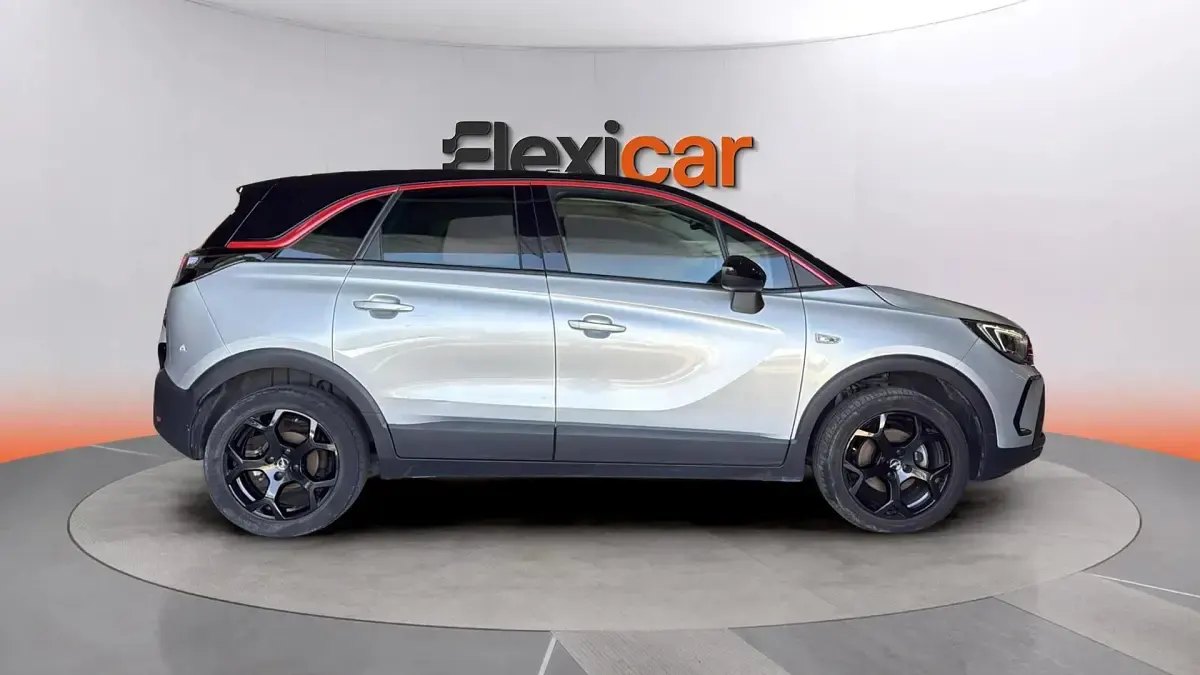 Usado Opel Crossland 110 CV (80 kW) 2023 Gris SUV