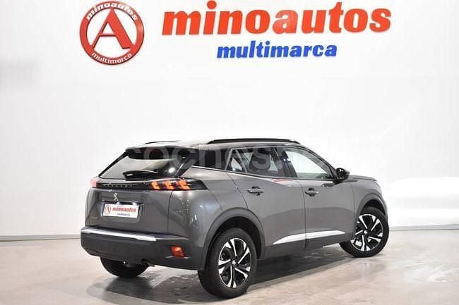 Usado Peugeot 2008 Allure 101 CV (74 kW) 2020 Gris / plata SUV