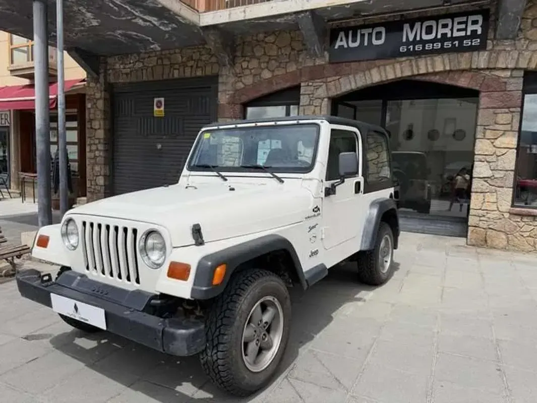 Usado Jeep Wrangler Sport 118 CV (86 kW) 1997 Blanco SUV