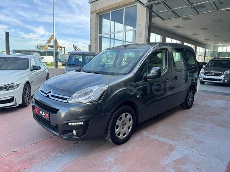 Usado Citroën Berlingo XTR 100 CV (73 kW) 2015 Gris / plata Monovolumen