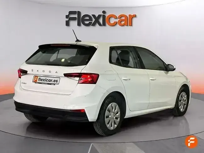 Käytetty Skoda Fabia Active 80 HP (58 kW) 2022 Valkoinen Viistoperä