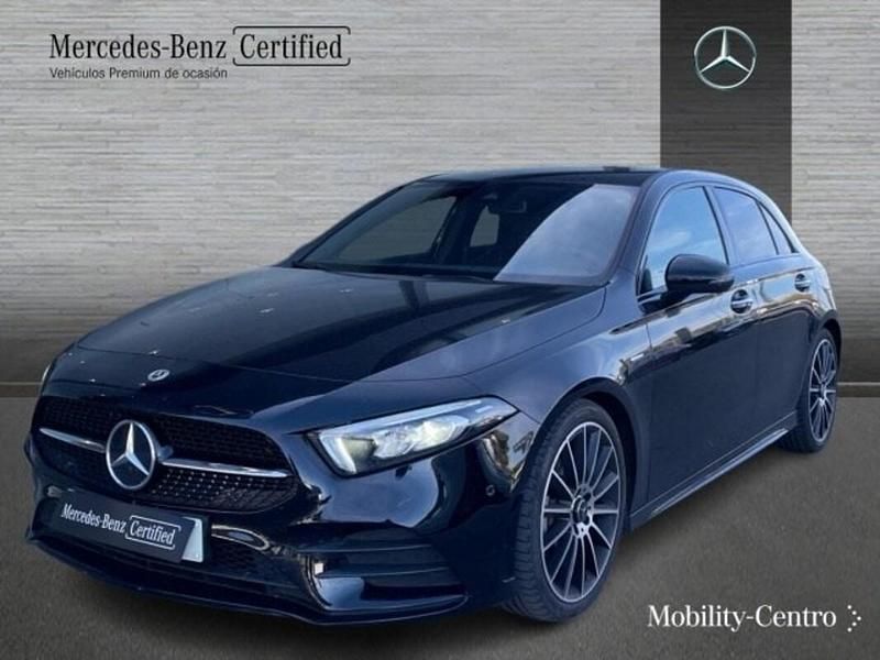 Negro Usado 2021 Mercedes A180 AMG line Berlina | 25.500 € (Precio justo) - Imagen 1/4