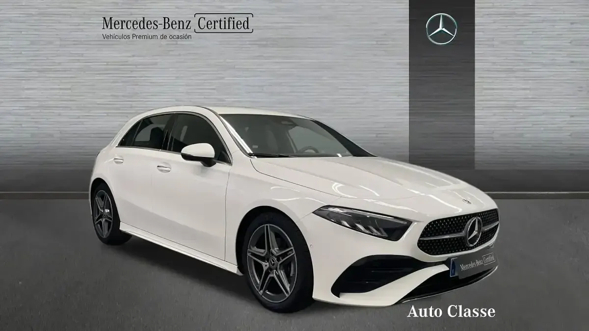 Usado Mercedes A200 AMG line 150 CV (110 kW) 2023 Blanco polar Berlina