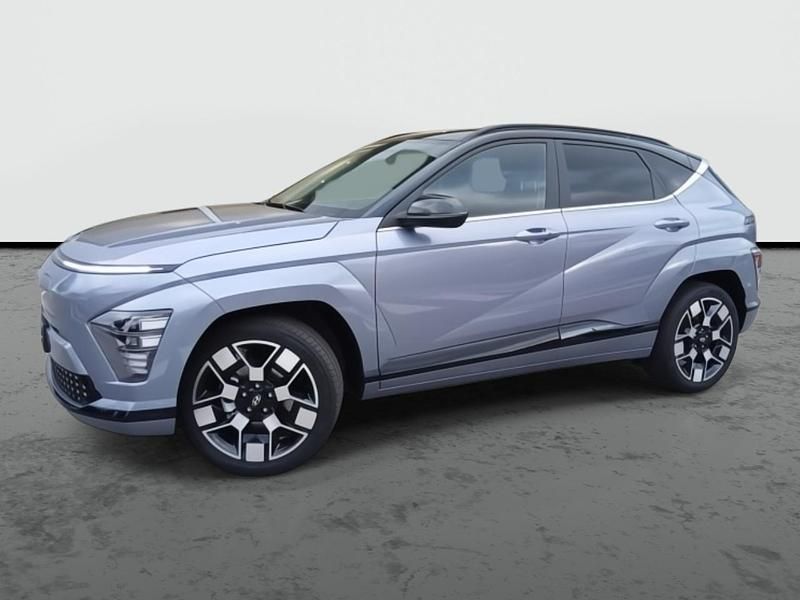 Usado Hyundai Kona Blackline 150 kW (204 CV) 2025 Azul meta (techo negro) SUV