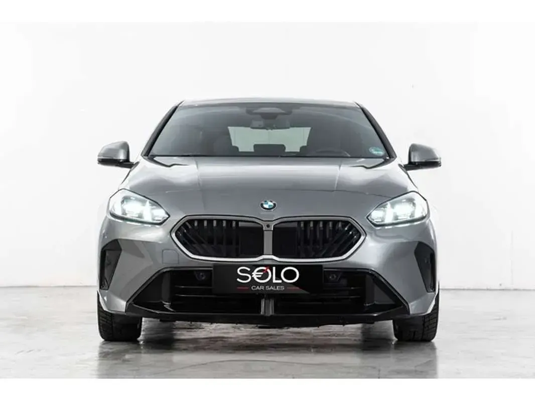 Usado BMW 220 Comfort Edition 170 CV (125 kW) 2025 Gris / plata Coupe