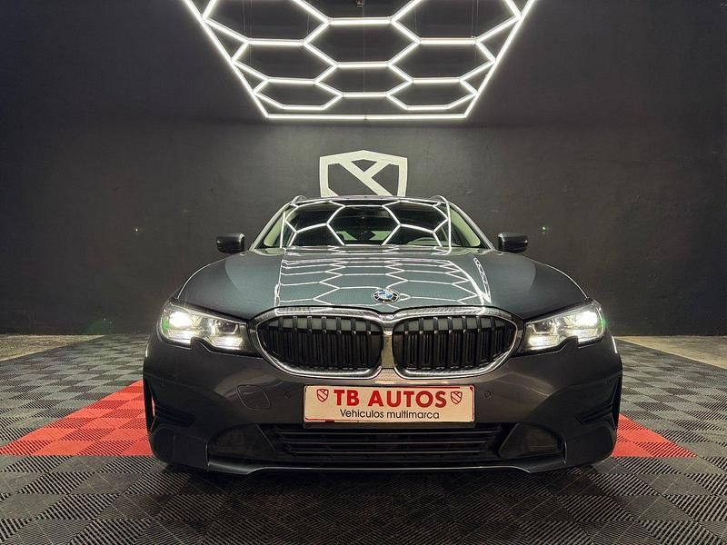 Usado BMW 318 150 CV (110 kW) 2020 Gris / plata Familiar