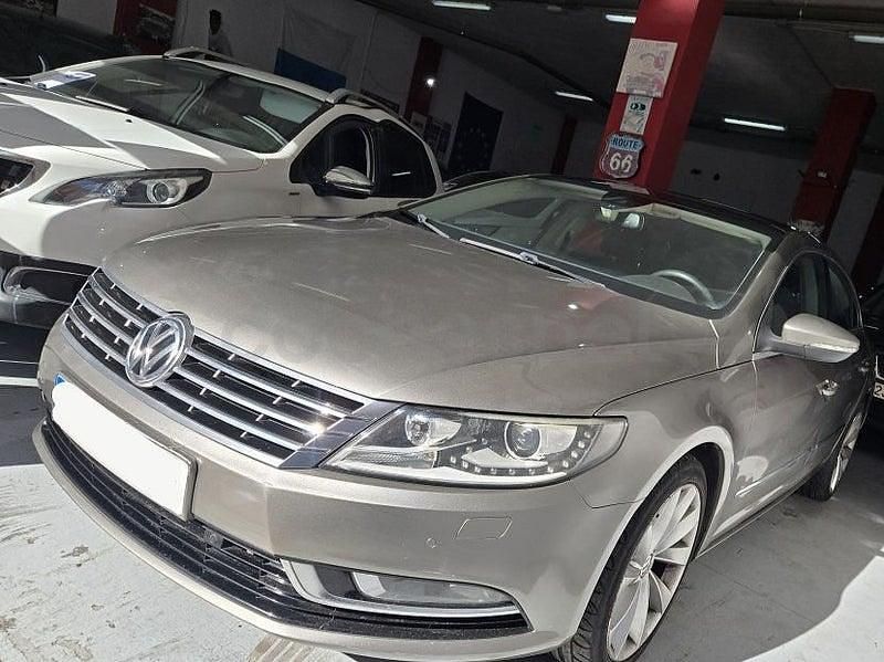 Usado VW CC 160 CV (117 kW) 2013 Gris / plata Berlina