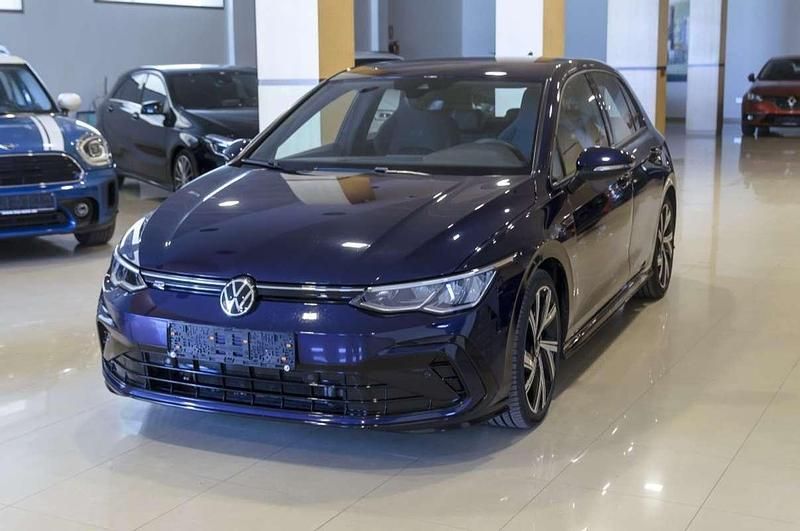 Azul Usado 2021 VW Golf VIII R-line Utilitario | 27.990 € (Caro) - Imagen 1/4