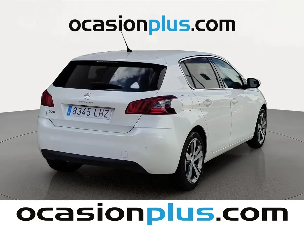 Usado Peugeot 308 Allure 131 CV (96 kW) 2020 Blanco Utilitario