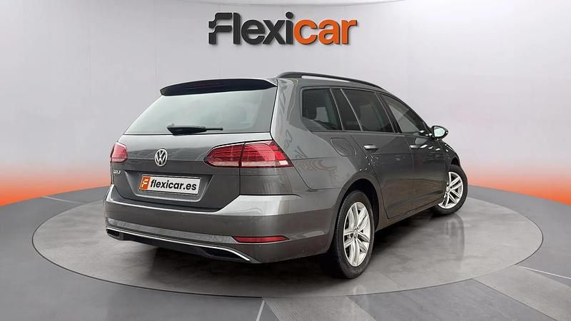 Usado VW Golf VII Advance 116 CV (85 kW) 2020 Gris Familiar
