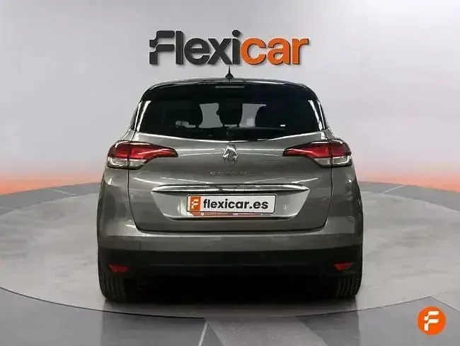 Usado Renault Scénic Intens 110 CV (80 kW) 2018 Gris