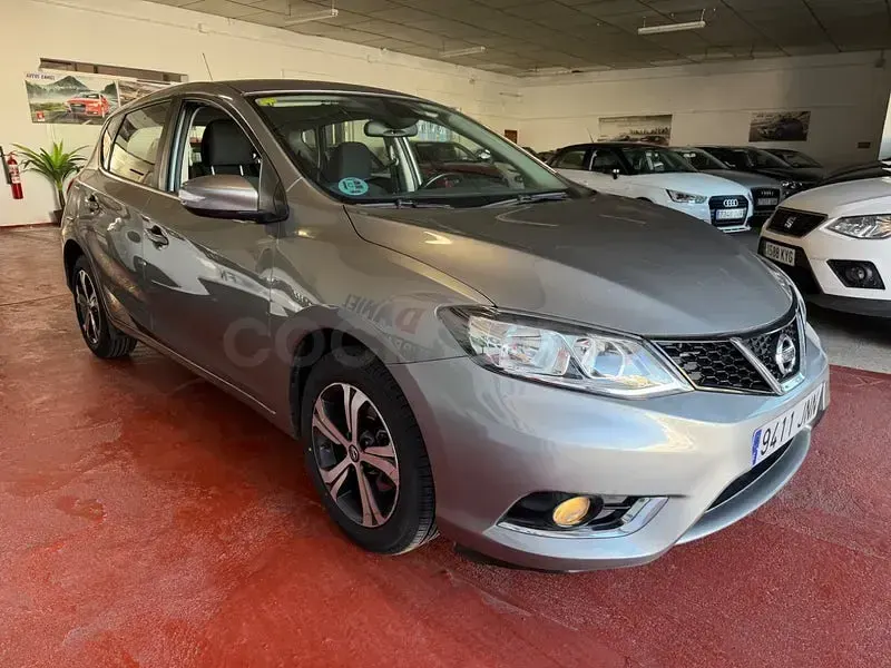 Usado Nissan Pulsar N-Connecta 115 CV (84 kW) 2016 Gris / plata Utilitario