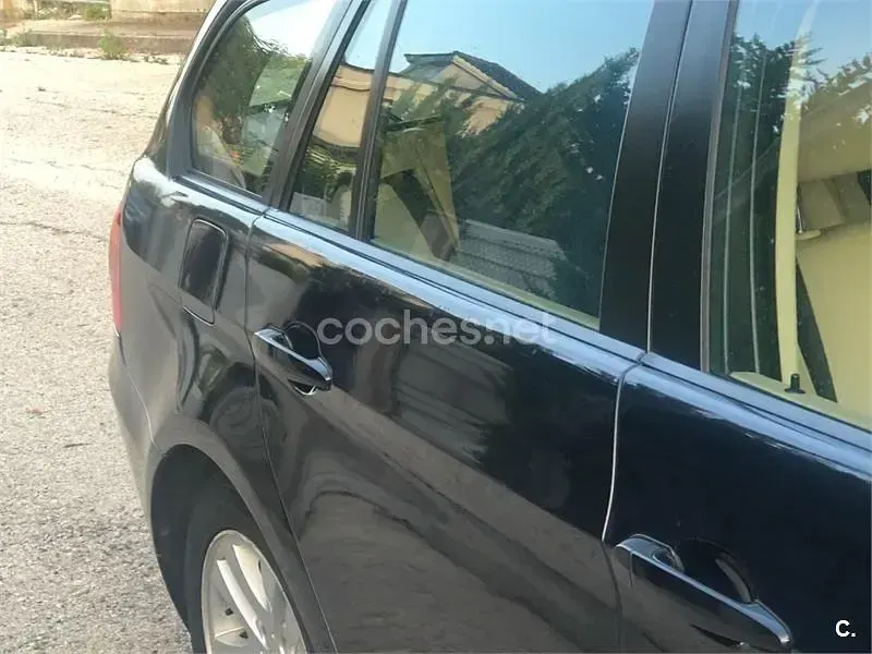Usado BMW 318 129 CV (94 kW) 2007 Azul Familiar