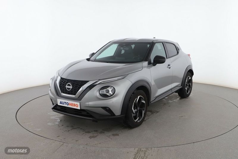 Gris / plata Usado 2024 Nissan Juke N-Connecta SUV | 21.899 € (Precio justo) - Imagen 1/3