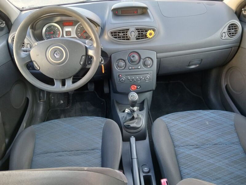 Usado Renault Clio II Business 85 CV (62 kW) 2009 Azul Berlina