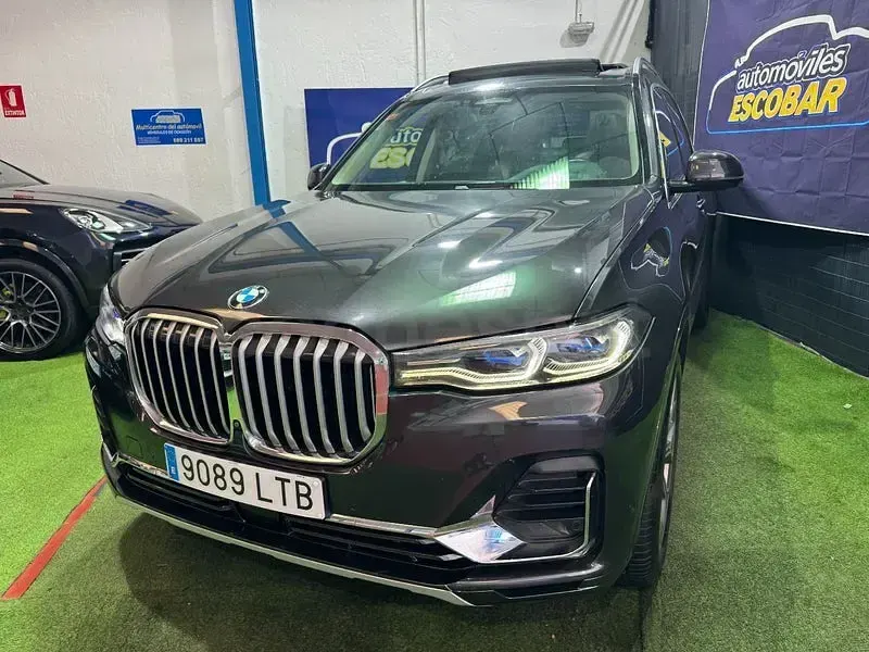 Usado BMW X7 340 CV (250 kW) 2021 Gris / plata SUV