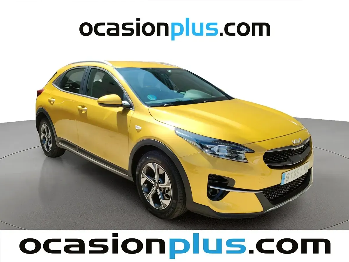 Usado Kia XCeed 160 CV (117 kW) 2022 Amarillo SUV