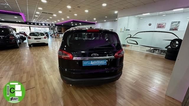 Usado Ford S-MAX S 140 CV (102 kW) 2015 Monovolumen