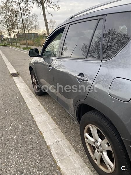 Usado Toyota RAV4 Advance 150 CV (110 kW) 2009 Gris / plata SUV