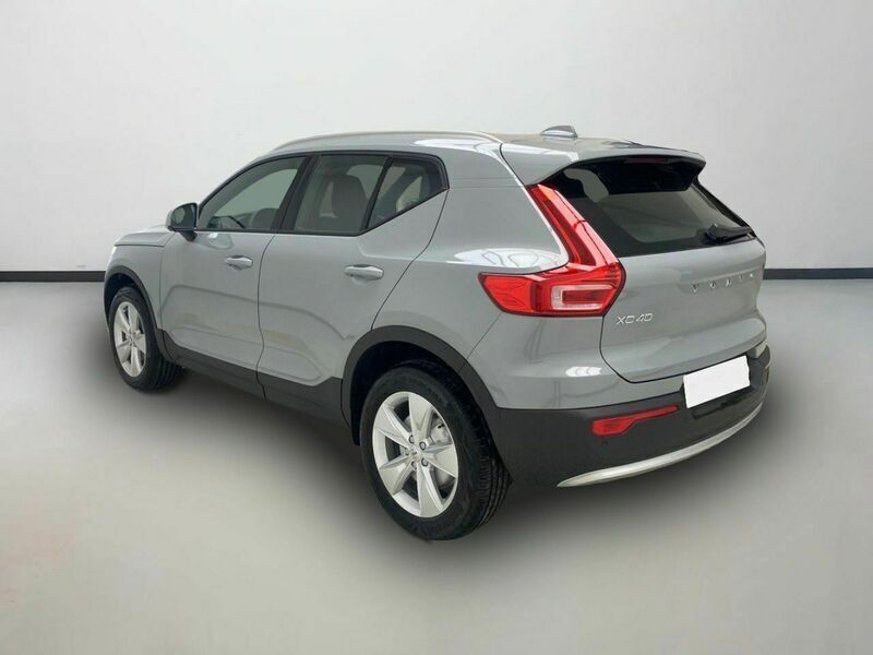 Nuevo Volvo XC40 Core 163 CV (119 kW) 2025 Gris SUV