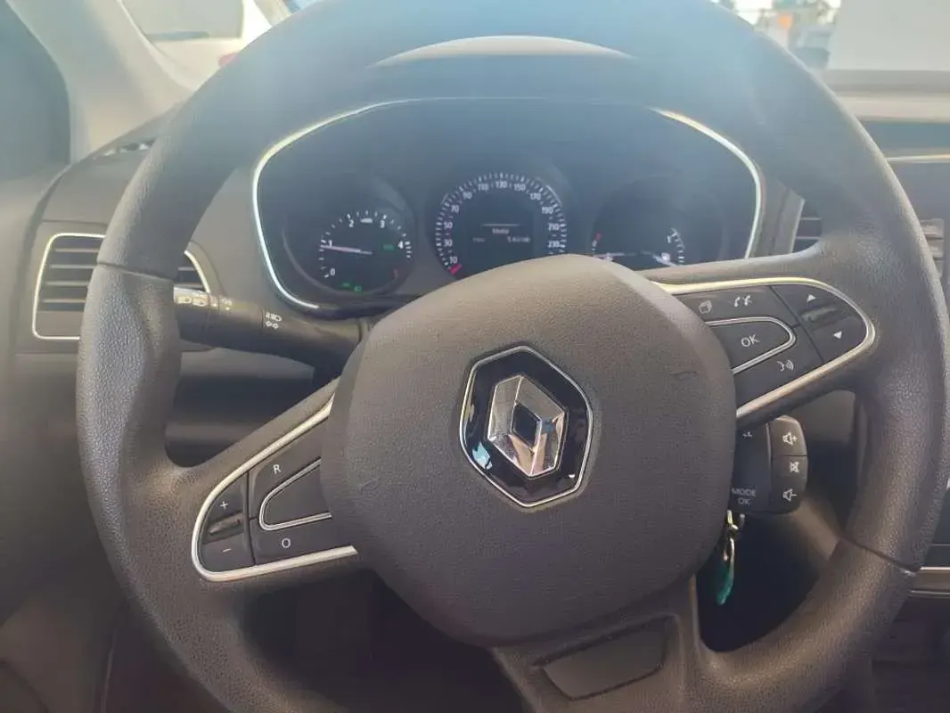 Usado Renault Mégane IV Life 95 CV (69 kW) 2020 Blanco Utilitario