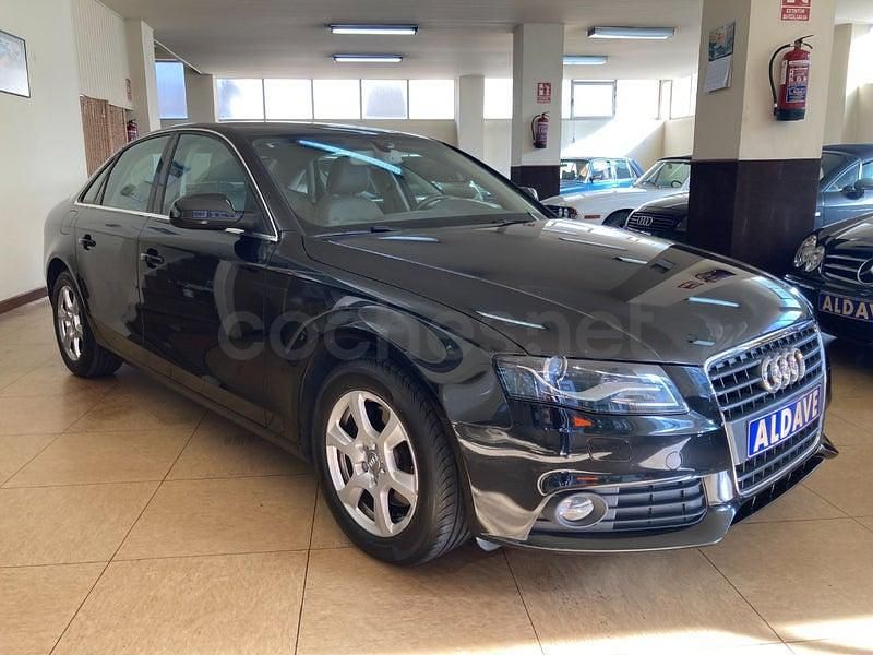 Usado Audi A4 120 CV (88 kW) 2009 Negro Berlina