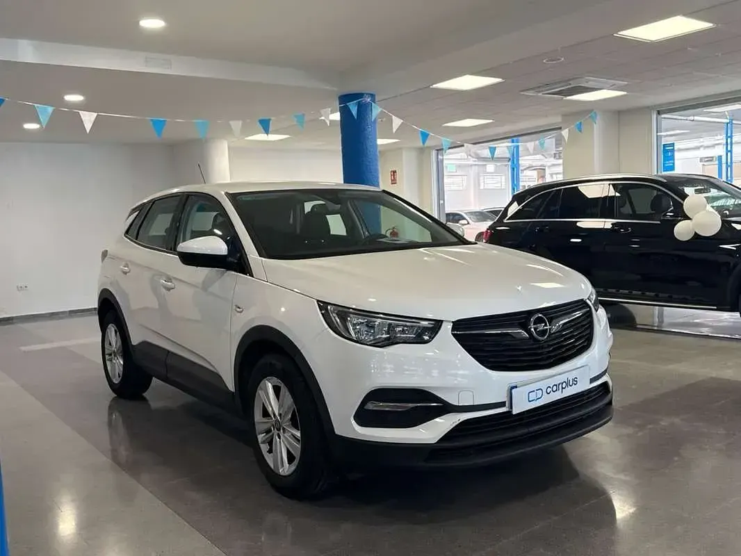 Usado Opel Grandland X Selective 131 CV (96 kW) 2018 Blanco SUV