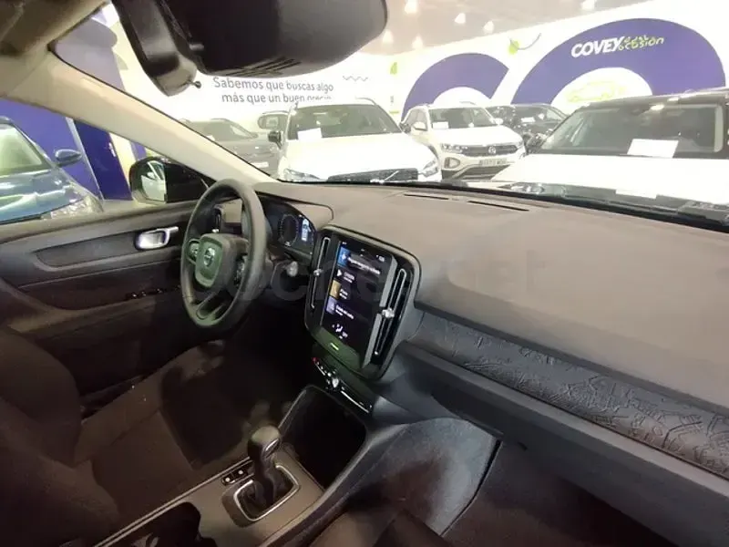 Usado Volvo XC40 129 CV (94 kW) 2022 Negro SUV