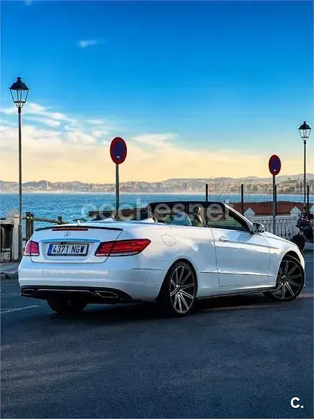 Usado Mercedes E220 170 CV (125 kW) 2014 Blanco Descapotable