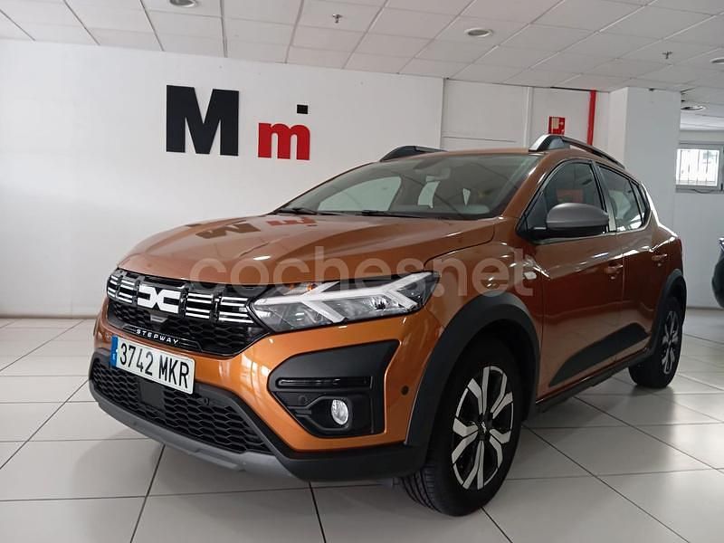 Naranja Usado 2023 Dacia Sandero Expression Berlina | 13.990 € (Buen precio) - Imagen 1/4