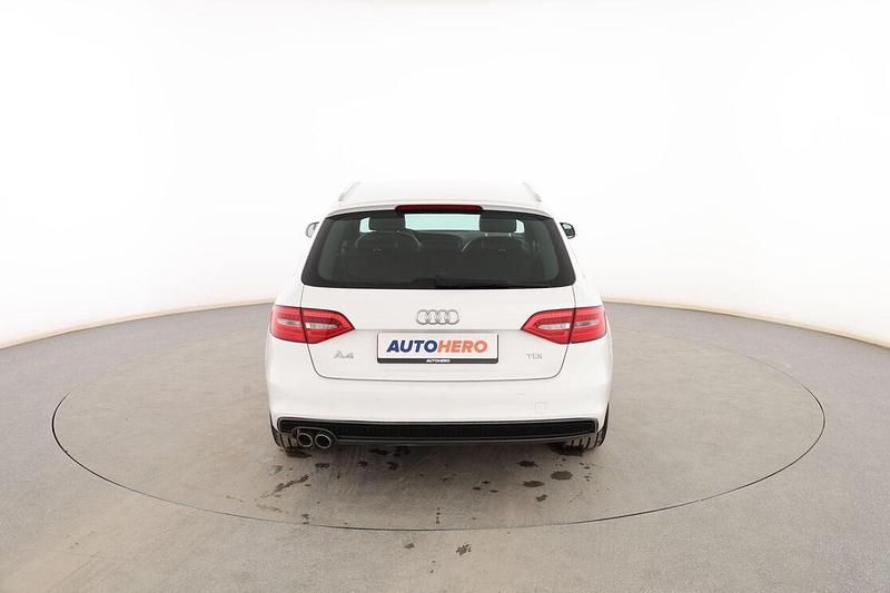 Usado Audi A4 S-Line 150 CV (110 kW) 2015 Blanco Familiar