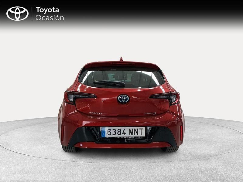 Usado Toyota Corolla Active 140 CV (102 kW) 2024 Rojo Berlina