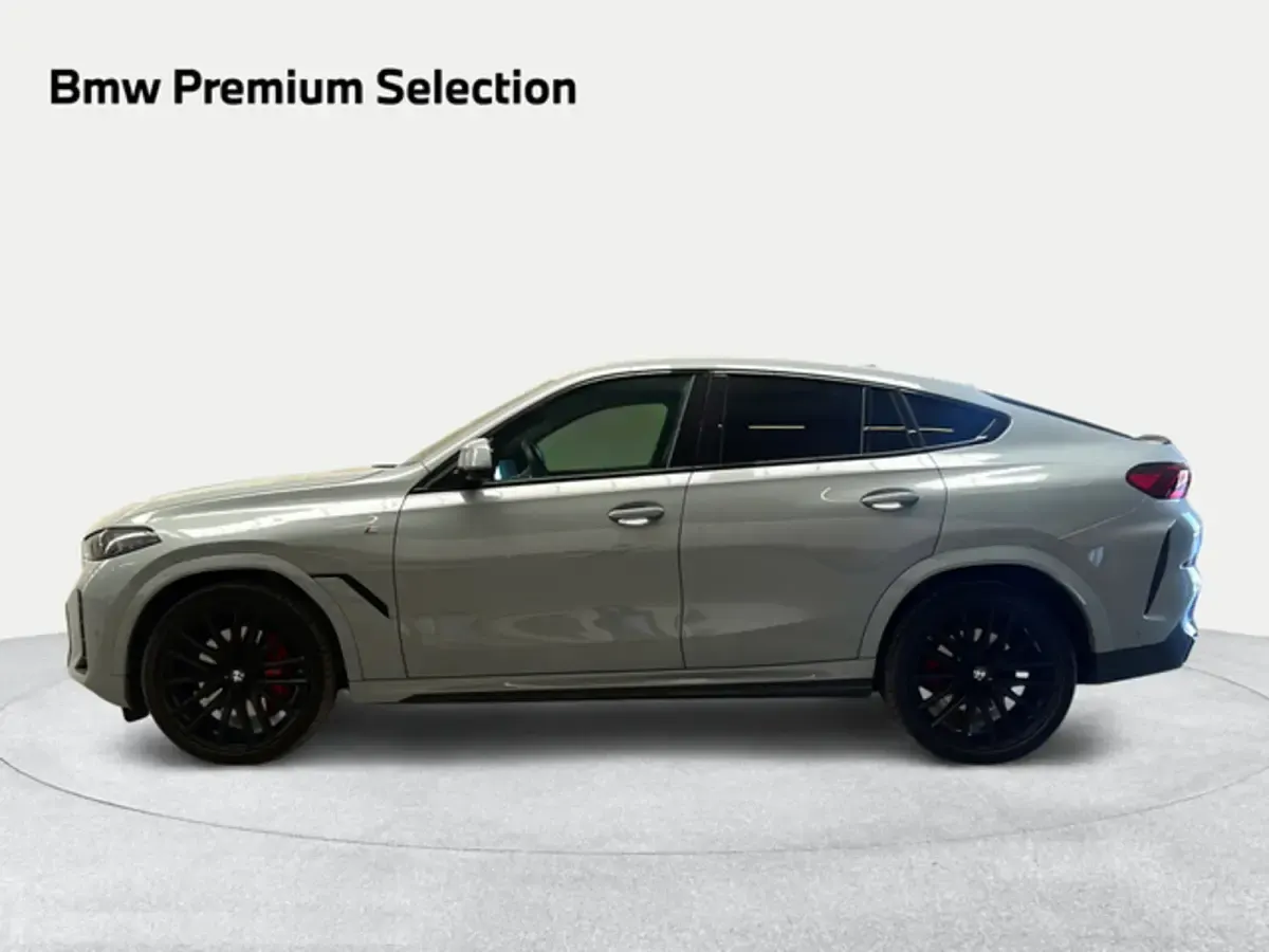 Usado BMW X6 M Sport 352 CV (258 kW) 2025 Gris / plata SUV