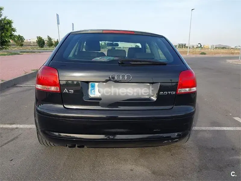 Usado Audi A3 Ambiente 140 CV (102 kW) 2007 Amarillo Utilitario