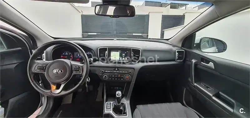 Usado Kia Sportage 115 CV (84 kW) 2017 Blanco SUV