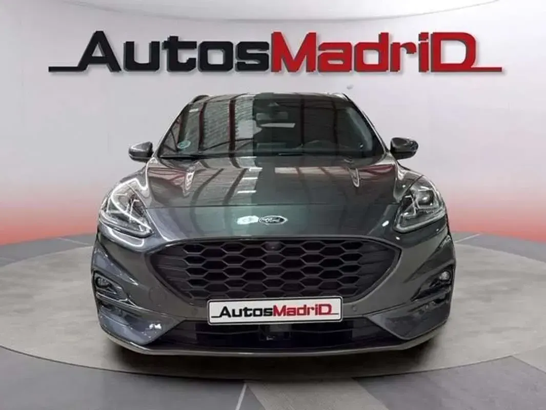 Usado Ford Kuga ST-Line X 190 CV (139 kW) 2020 Plateado SUV