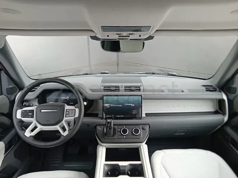 Usado Land Rover Defender SE 249 CV (183 kW) 2025 Negro SUV