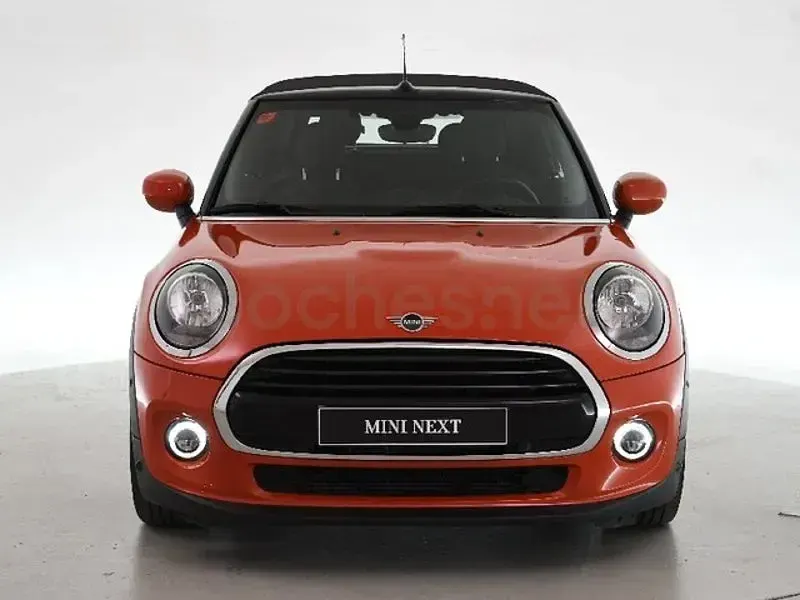 Usado Mini Cooper Cabriolet 136 CV (100 kW) 2021 Naranja Descapotable