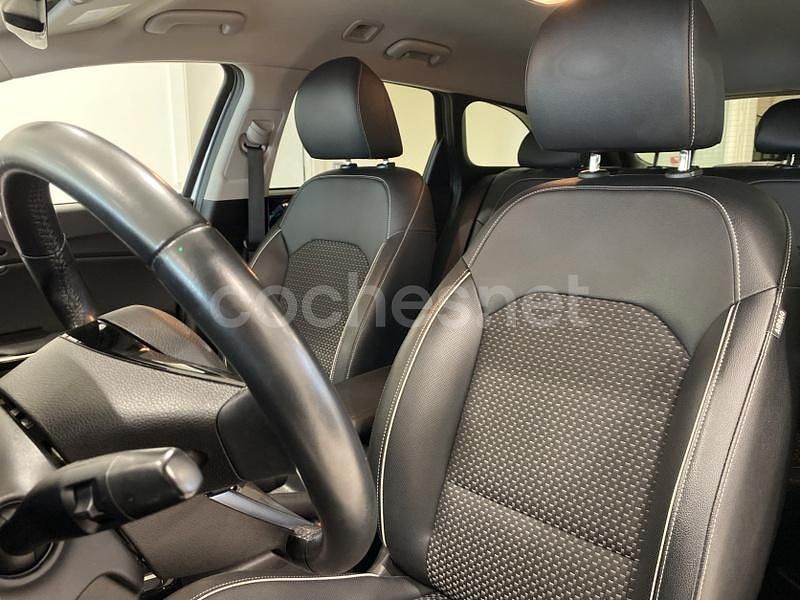 Usado Kia Ceed 120 CV (88 kW) 2019 Blanco Utilitario