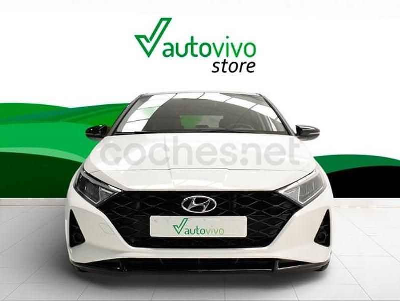 Usado Hyundai i20 100 CV (73 kW) 2023 Blanco Utilitario