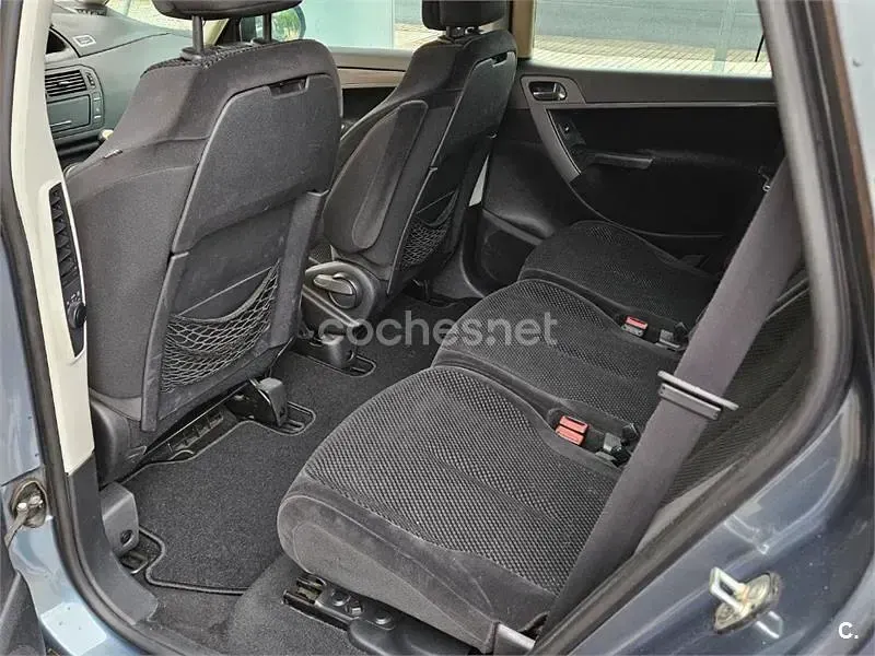Usado Citroën C4 Picasso 110 CV (80 kW) 2010 Gris / plata Monovolumen