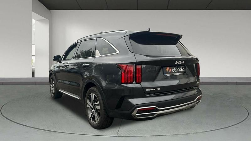Usado Kia Sorento Plus 265 CV (194 kW) 2023 Gris SUV