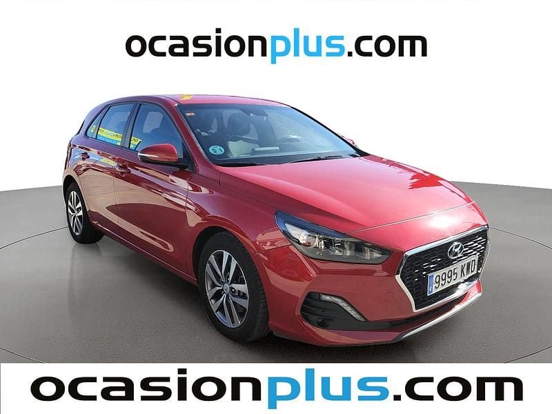 Usado Hyundai i30 GO! 120 HP (88 kW) 2019 Vermelho Citadino