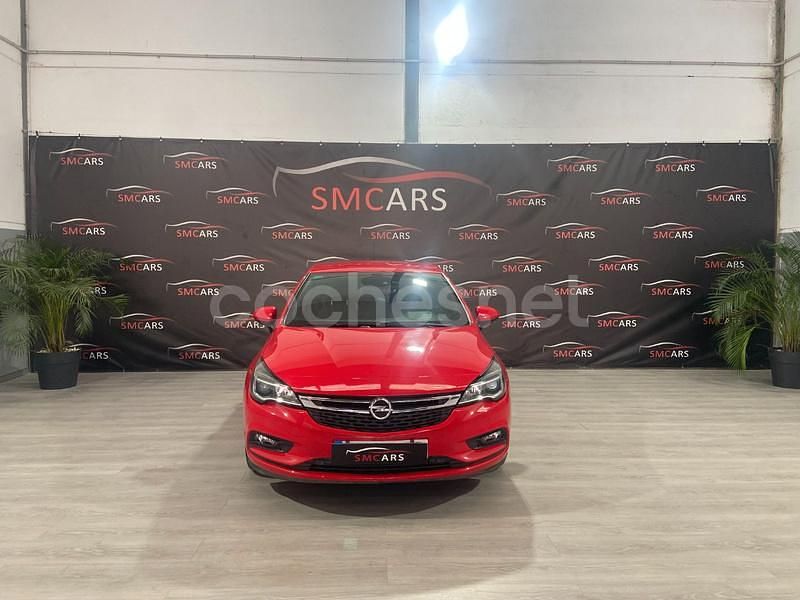 Rojo Usado 2017 Opel Astra Business Berlina | 11.900 € (Caro) - Imagen 1/4