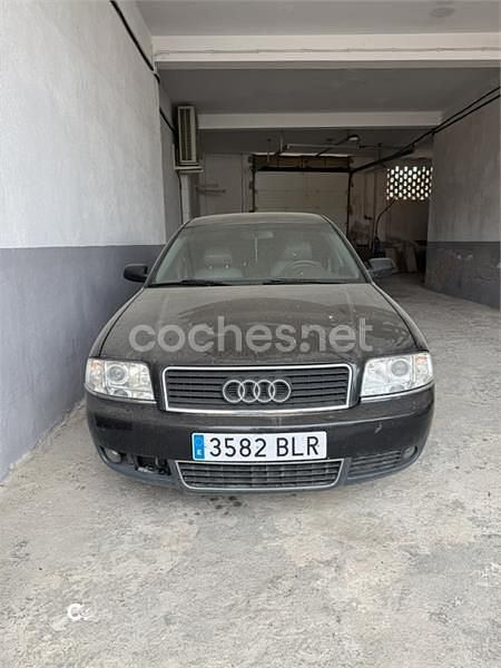 Usado Audi A6 180 CV (132 kW) 2001 Negro Berlina