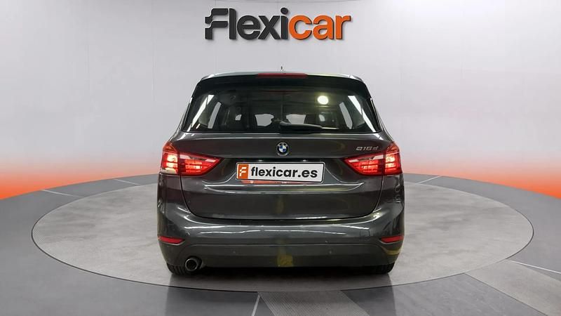 Usado BMW 216 116 HP (85 kW) 2017 Preto Monovolume