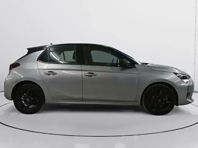 Usado Opel Corsa GS Line 100 CV (73 kW) 2021 Gris Utilitario