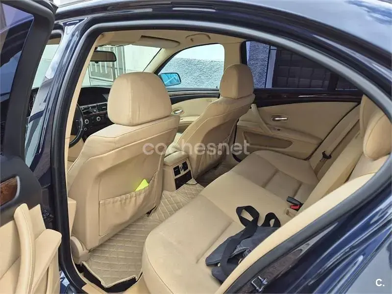 Usado BMW 525 177 CV (130 kW) 2007 Azul Berlina