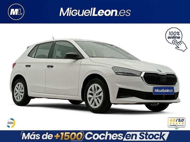 Usado Skoda Fabia Selection 95 CV (69 kW) 2024 Blanco Utilitario